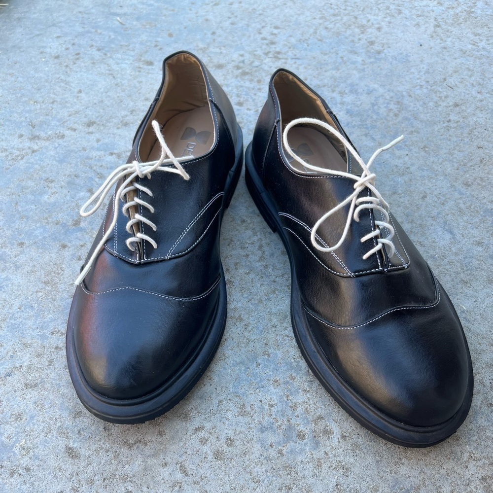 Deandri Vegan Leather Oxford